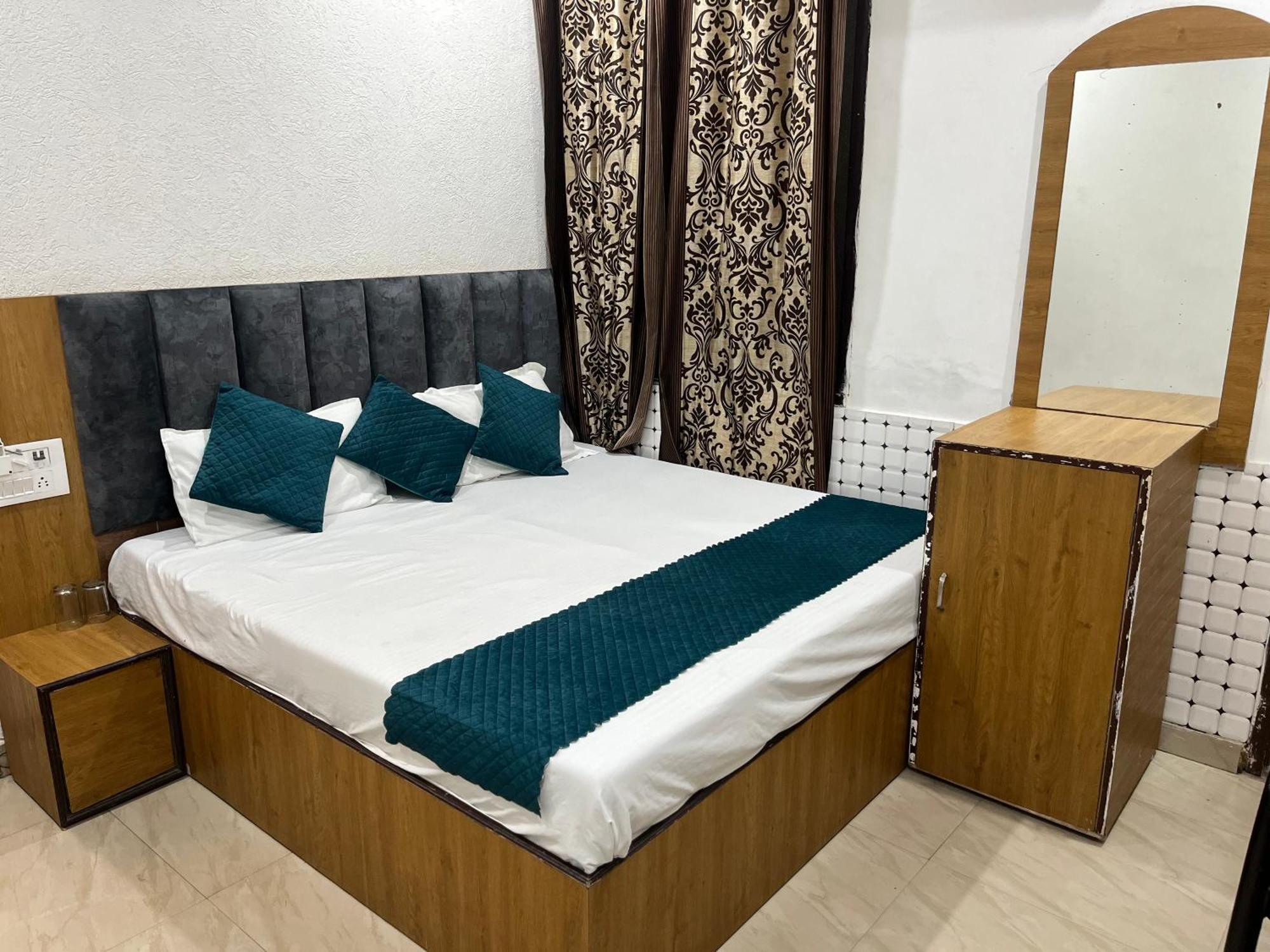 Sharma'S Bnb อัมริตสา ภายนอก รูปภาพ